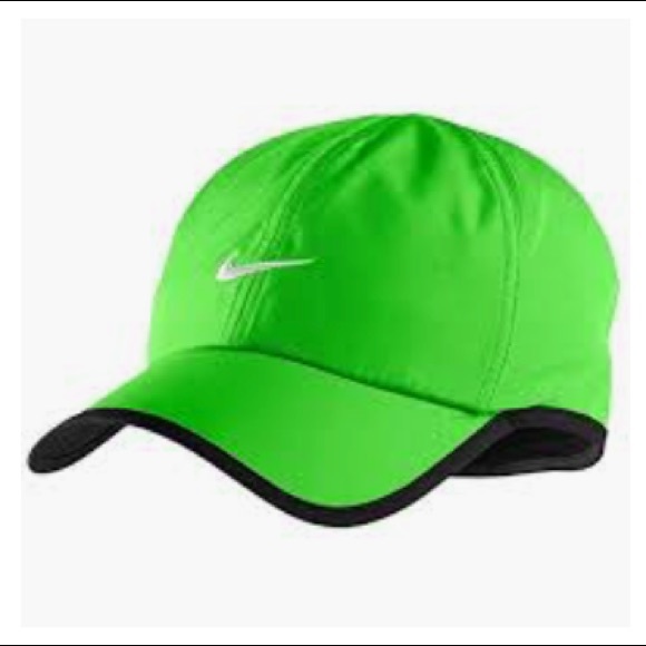 green nike hat
